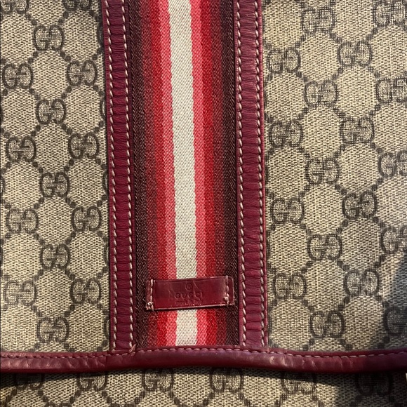 Gucci Beige and Burgundy Crossbody Bag with COA - Picture 16 of 16